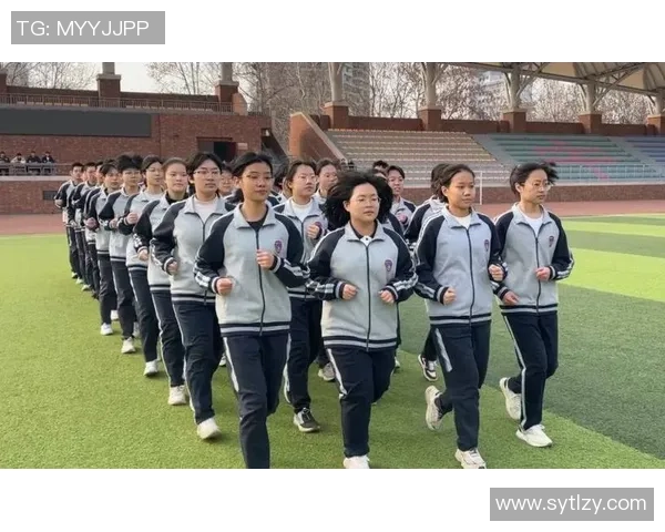 激情燃烧的赛场上演青春对决展现拼搏精神与团队荣耀 激情燃烧的赛场上演青春对决展现拼搏精神与团队荣耀