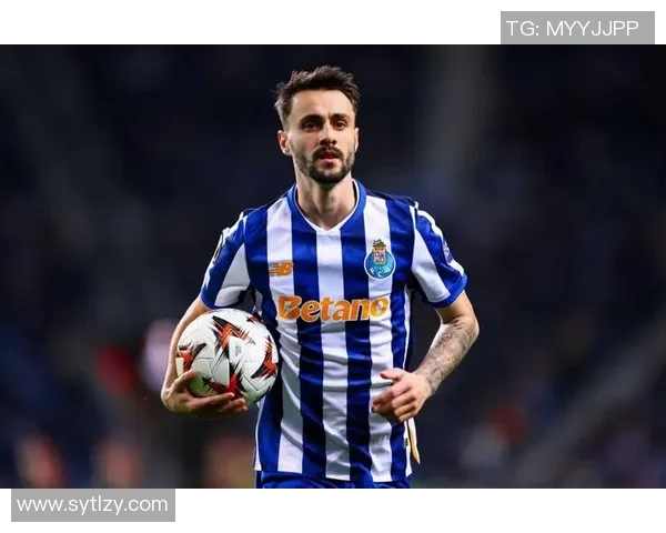 电竞赛事比分实时更新，精彩对决一触即发，尽在掌握！