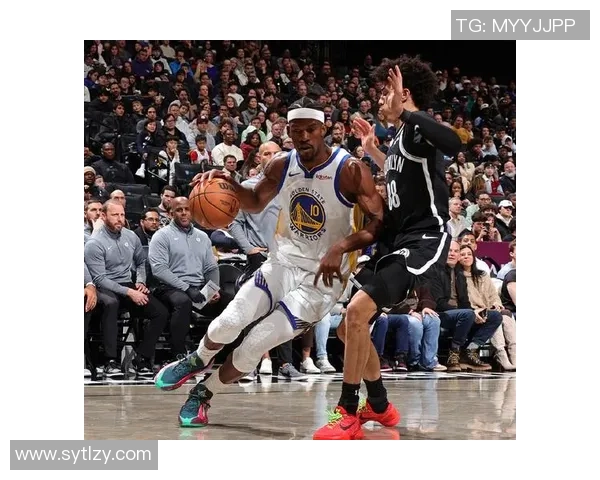 纽约德比再燃尼克斯鏖战篮网两队巅峰对决引爆全城激情